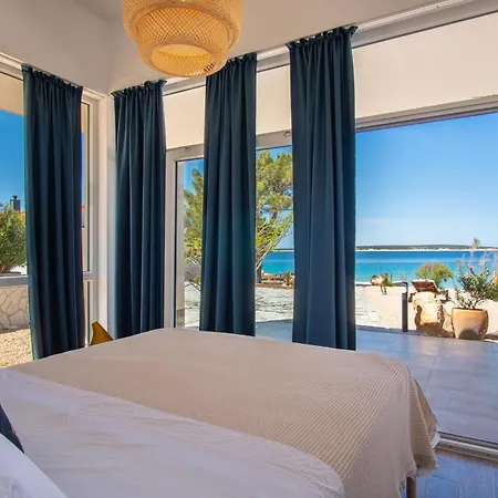 Casa vacanze Seaside House For Families With Children Mandre, Pag - 22604