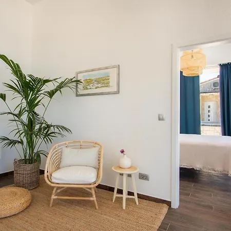 Seaside House For Families With Children Mandre, Pag - 22604 Kolan