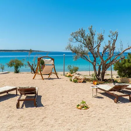 Seaside House For Families With Children Mandre, Pag - 22604 *
