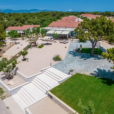 Сasa de vacaciones Seaside House For Families With Children Mandre, Pag - 22604 *