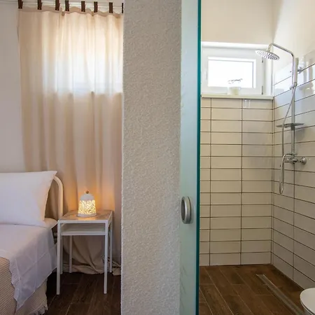 Seaside House For Families With Children Mandre, Pag - 22604