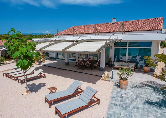 Seaside House For Families With Children Mandre, Pag - 22604 Дом отдыха